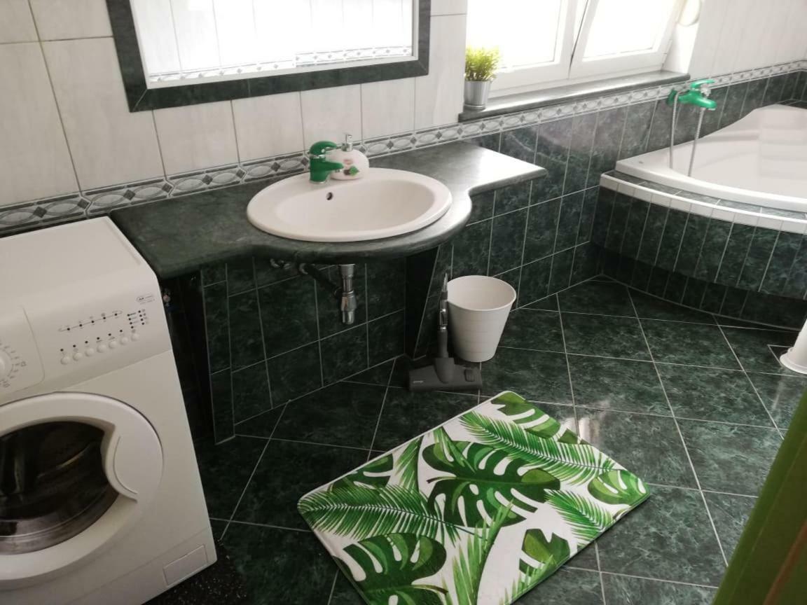 Pacho Lägenhet Baška Voda Exteriör bild
